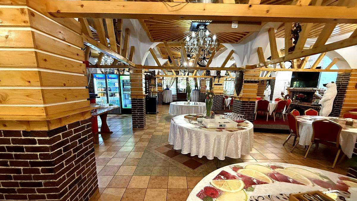 Restaurant Meteora Suceava — luminator natural